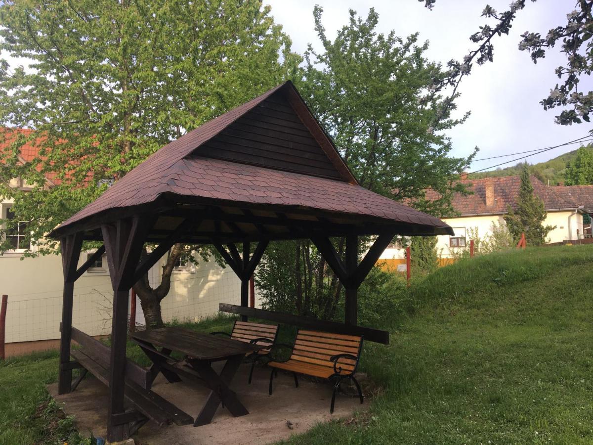 Matraalmas Matrai Vandor Apartmanok المظهر الخارجي الصورة