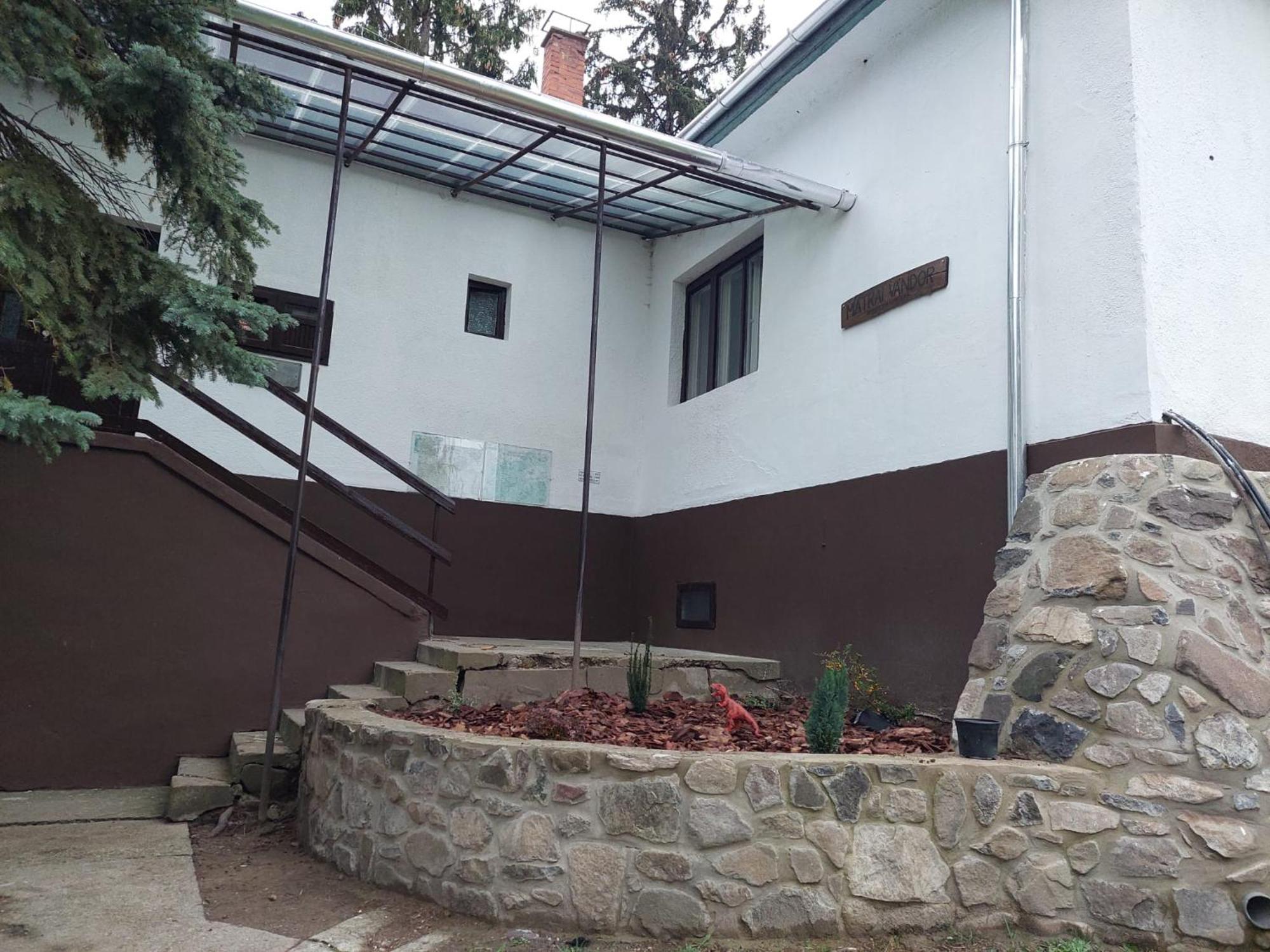 Matraalmas Matrai Vandor Apartmanok المظهر الخارجي الصورة